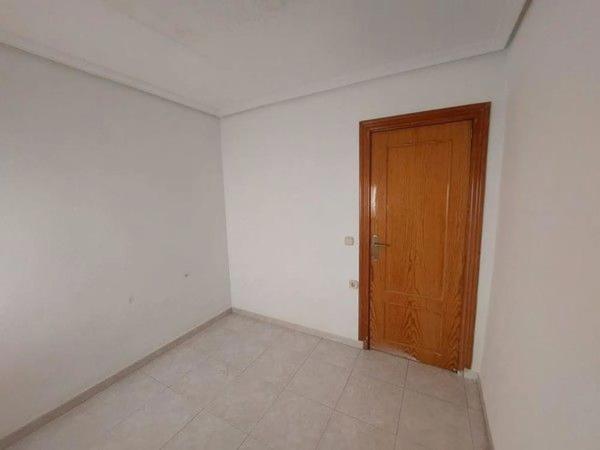 Piso en calle Santa Otilia