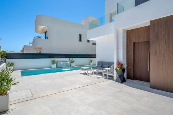 Chalet en Zona Pueblo