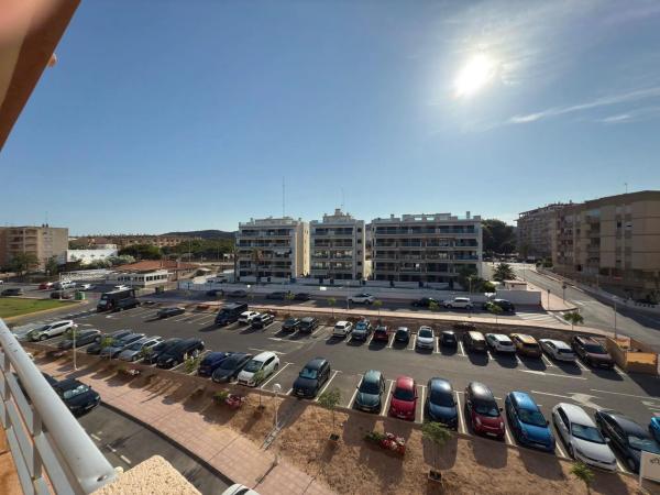 Piso en calle Dolores Viudes Blasco