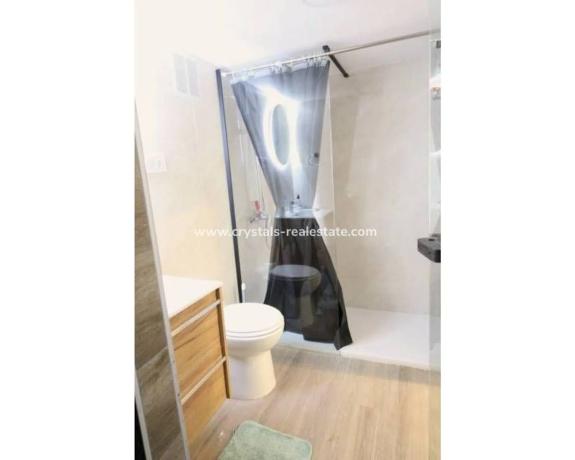 Chalet pareado en calle París, 69