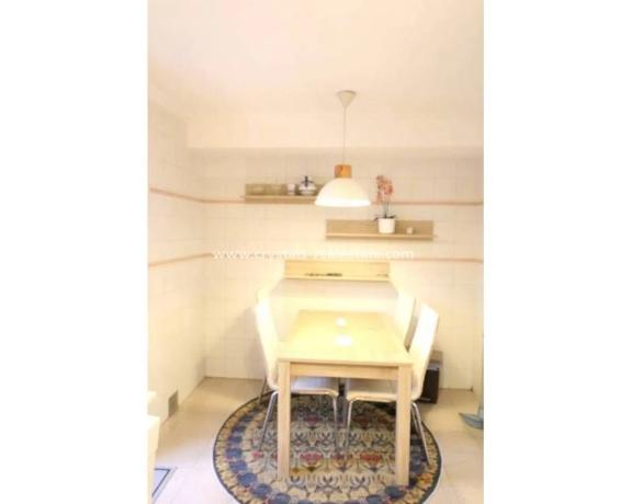 Chalet pareado en calle París, 69