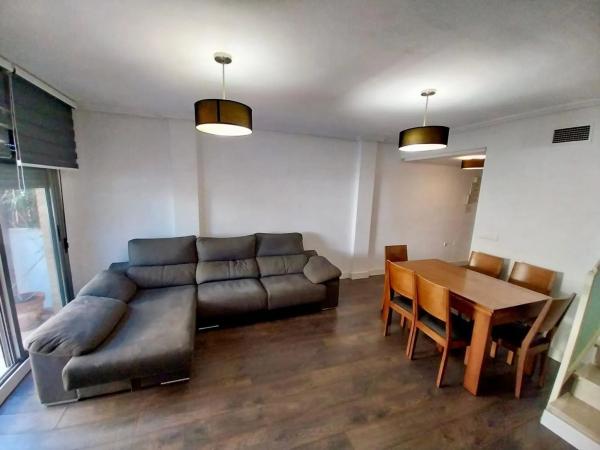 Casa independiente en calle Callosa