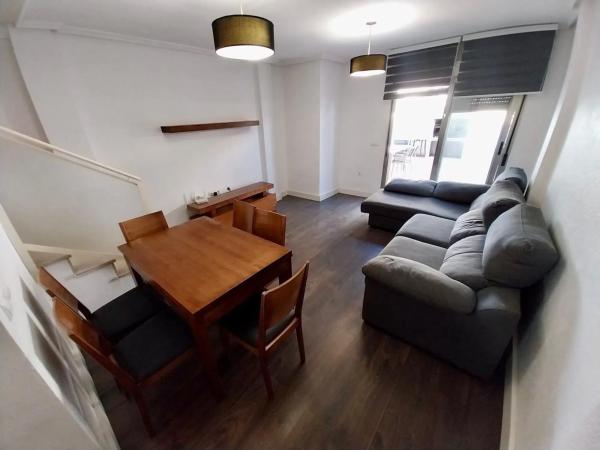 Casa independiente en calle Callosa