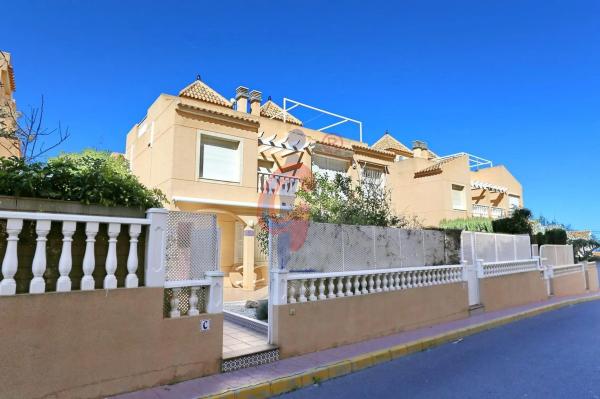 Chalet adosado en calle Colombia s/n