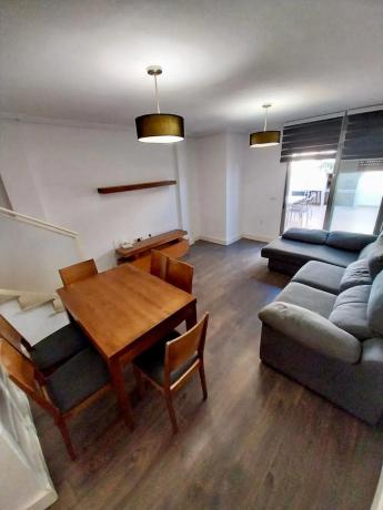 Casa independiente en calle Callosa