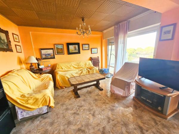 Piso en avenida de Las Palmeras, 7