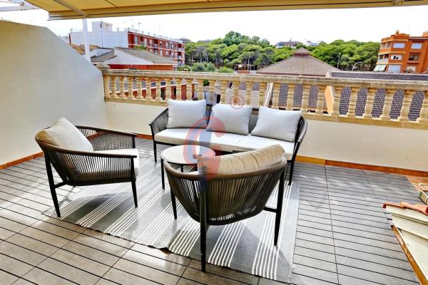 Casa independiente en calle Rafael Alberti, 59