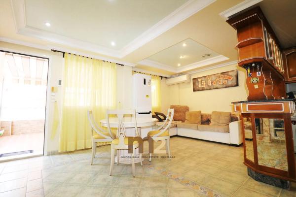 Casa independiente en calle Grecia