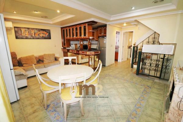 Casa independiente en calle Grecia