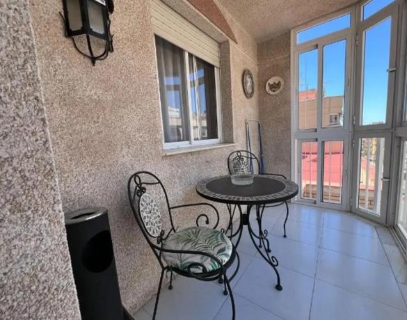 Piso en puerta de Argel, 1