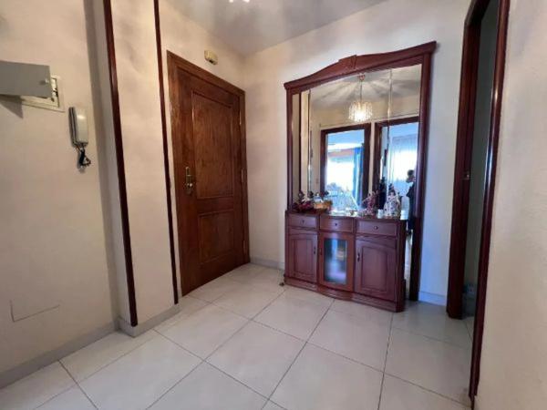 Piso en puerta de Argel, 1