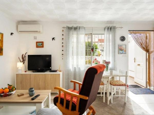 Chalet adosado en via Sense Nom, 1