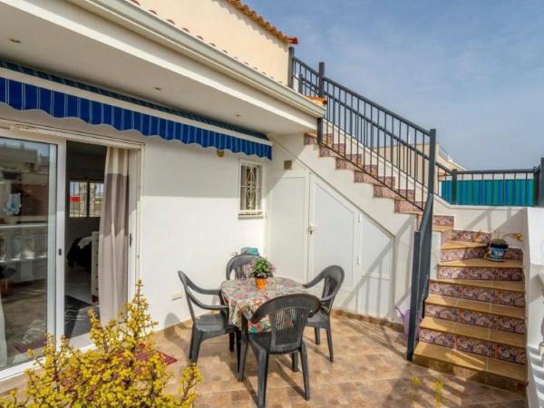 Chalet adosado en via Sense Nom, 1