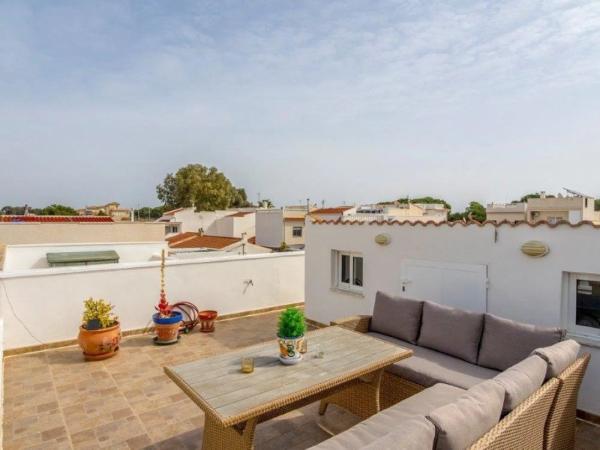 Chalet adosado en via Sense Nom, 1