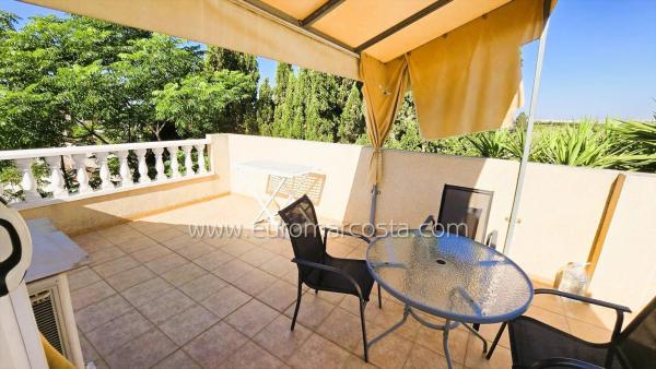 Chalet adosado en calle la Palomina