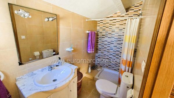 Chalet adosado en calle la Palomina