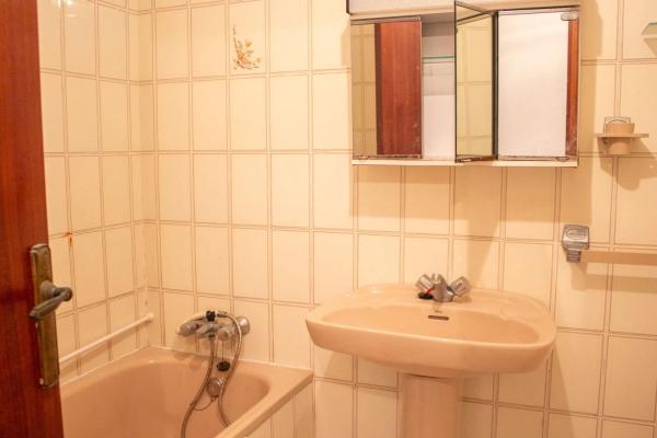 Chalet pareado en avenida de Cervantes, 5