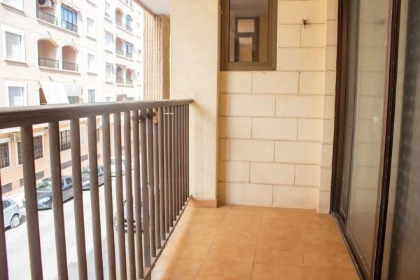 Chalet pareado en avenida de Cervantes, 5