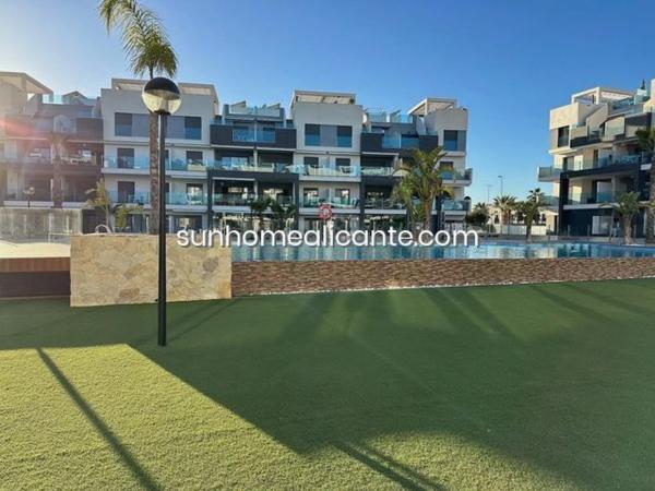 Ático en Urbanizaciones