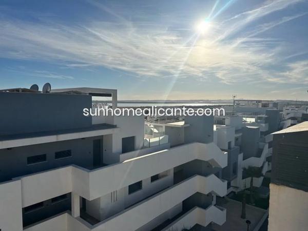 Ático en Urbanizaciones