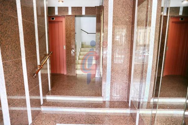 Piso en plaza Abastos, 4