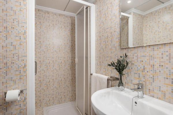 Piso en calle Azorín, 3