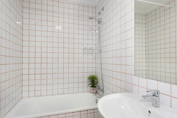 Piso en calle Azorín, 3