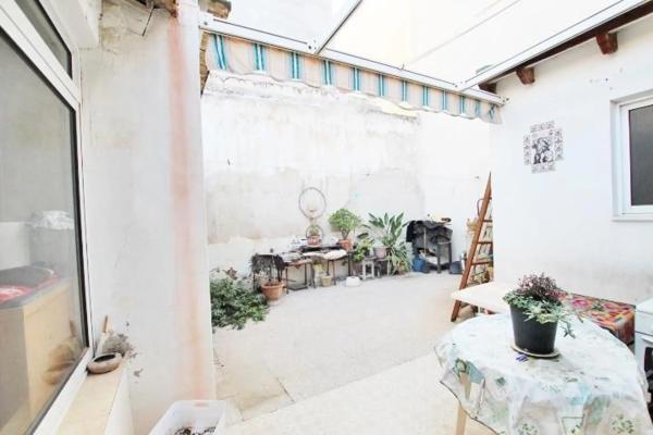 Casa independiente en calle Larramendi