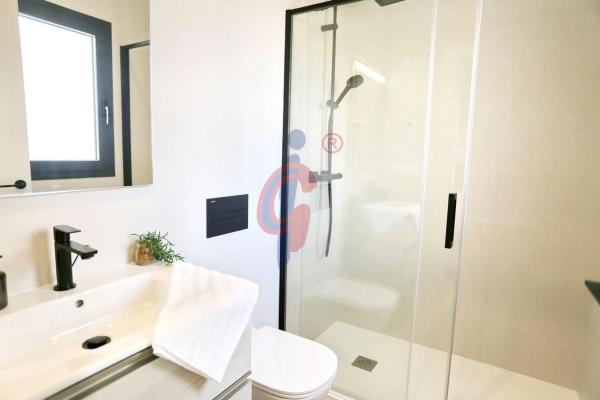 Piso en calle Miguel Hernández, 102