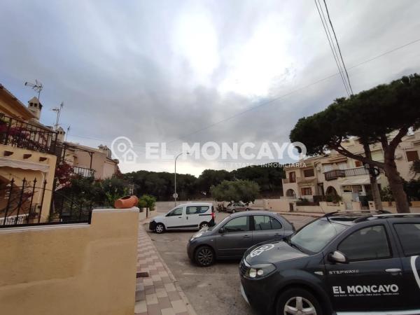 Chalet adosado en Urbanización Buenavista