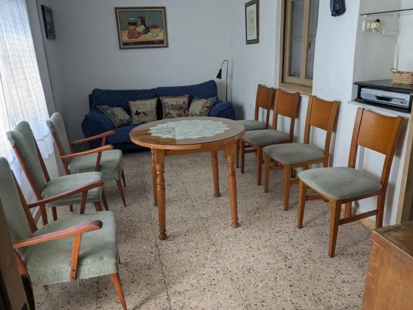 Casa independiente en calle Larramendi