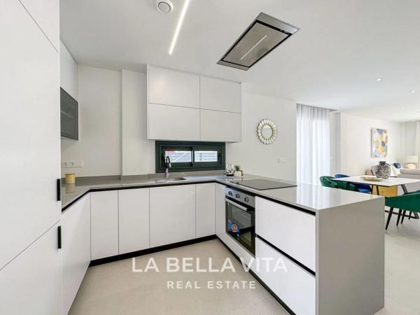 Casa independiente en calle Carcaixent, 3