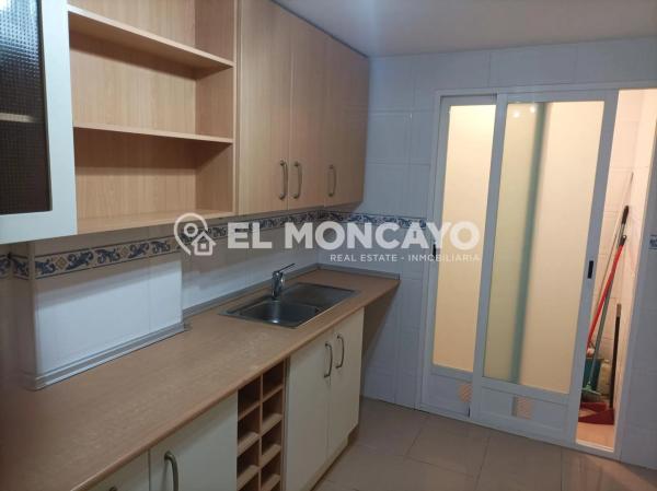 Piso en avenida del Puerto