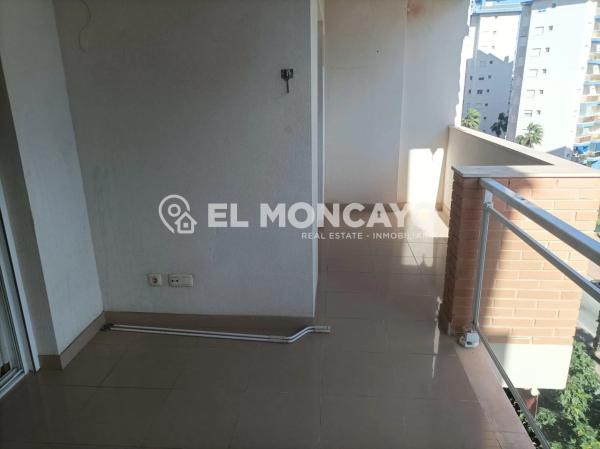 Piso en avenida del Puerto