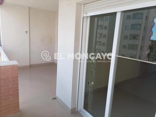 Piso en avenida del Puerto