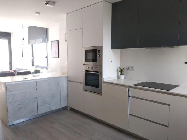 Piso en avenida del Puerto