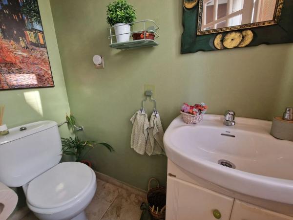 Chalet pareado en calle Pablo Neruda, 34