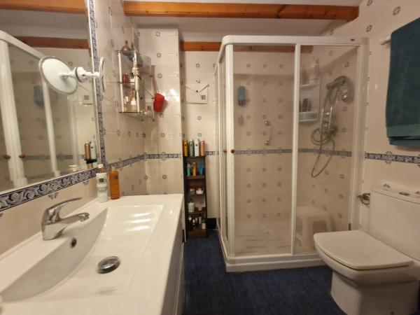 Chalet pareado en calle Pablo Neruda, 34