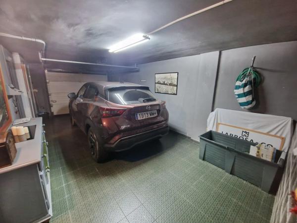 Chalet pareado en calle Pablo Neruda, 34