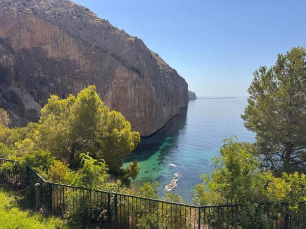 Piso en ronda del Atardecer, 11 -35