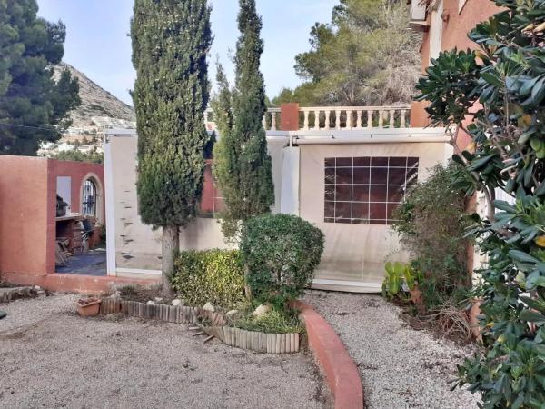 Casa independiente en calle Lotería