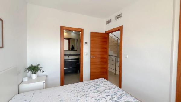 Chalet pareado en calle Sorell, 8