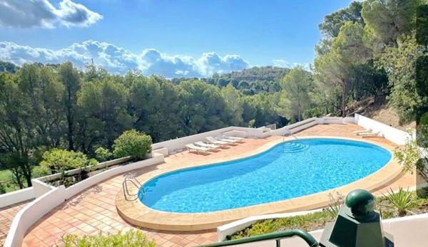 Piso en avenida Principal