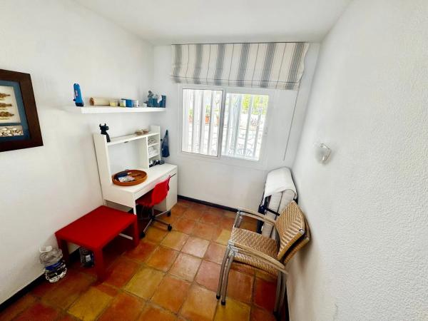 Piso en avenida Principal