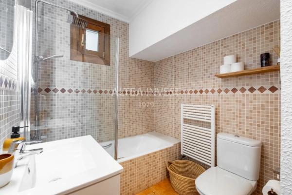 Casa independiente en calle Costa Dorada, 19