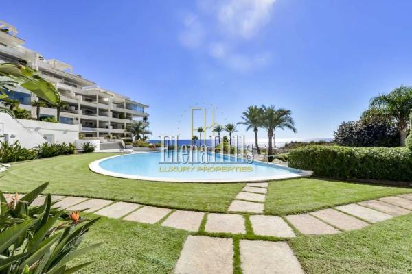 Piso en ronda de la Marina, 20