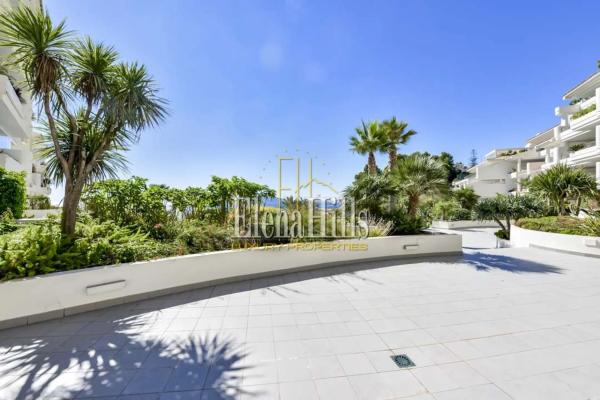 Piso en ronda de la Marina, 20