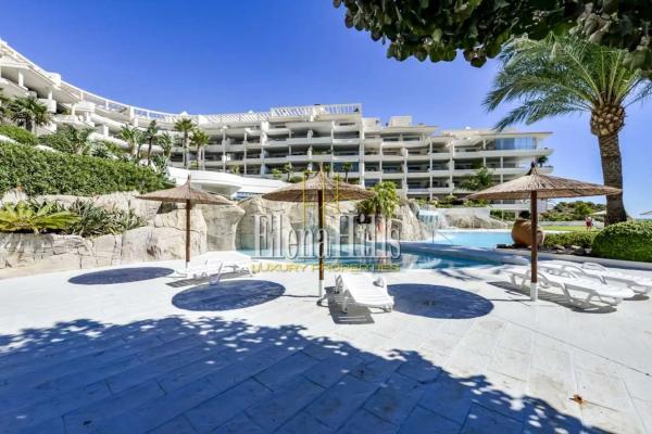 Piso en ronda de la Marina, 20