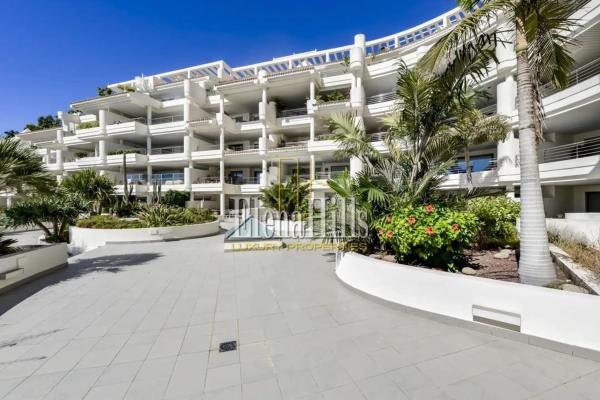 Piso en ronda de la Marina, 20