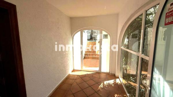 Chalet adosado en calle Bélgica